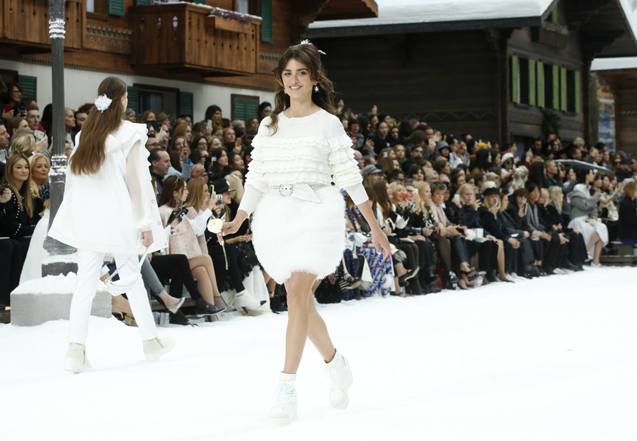 Karl Lagerfeld'in son Chanel koleksiyonu