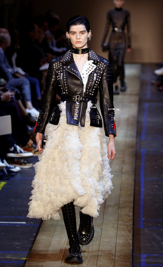 Alexander McQueen Sonbahar/Kış 2019 koleksiyonu