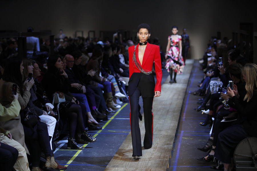 Alexander McQueen Sonbahar/Kış 2019 koleksiyonu