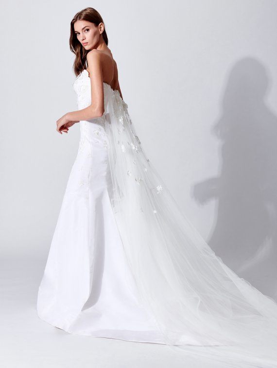 Bahar gelinlerine özel: 2019 gelinlik modelleri