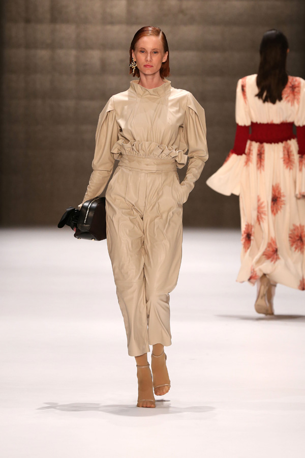 Mehtap Elaidi Sonbahar/Kış 2019 koleksiyonu