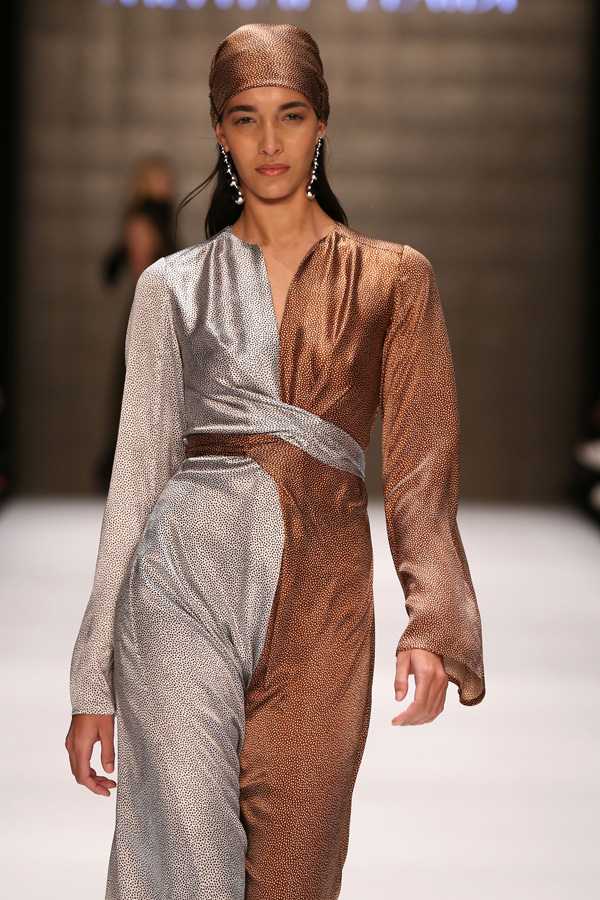 Mehtap Elaidi Sonbahar/Kış 2019 koleksiyonu