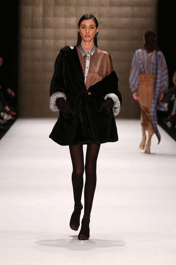 Mehtap Elaidi Sonbahar/Kış 2019 koleksiyonu