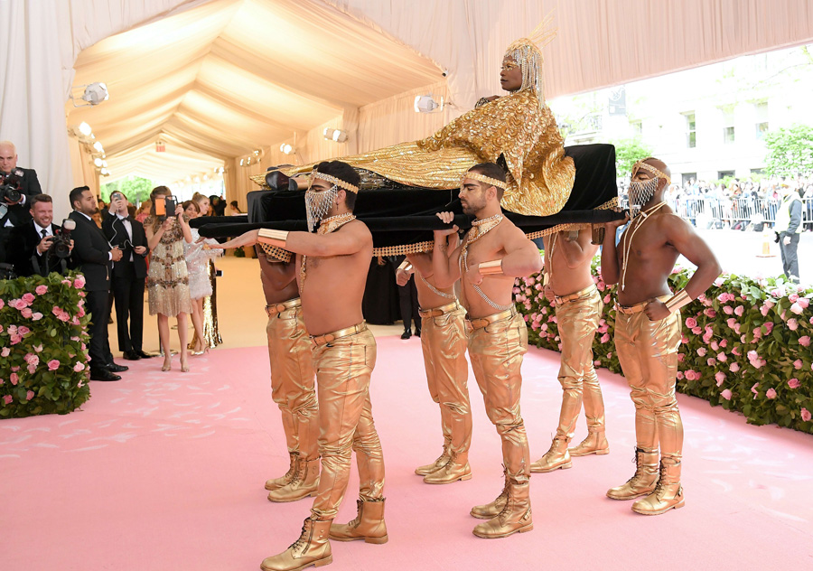 MET Gala 2019'da Camp teması vardı
