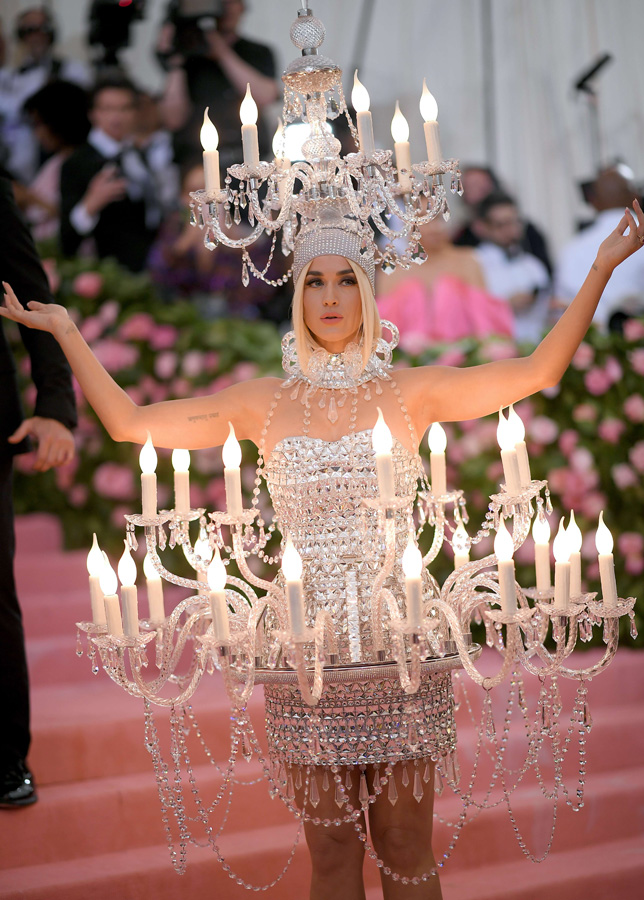 MET Gala 2019'da Camp teması vardı