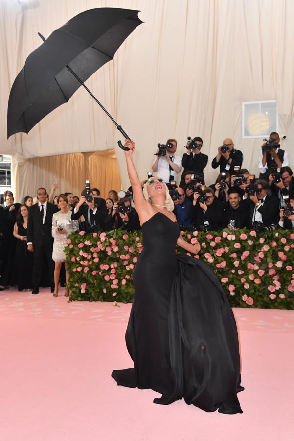 MET Gala 2019'da Camp teması vardı