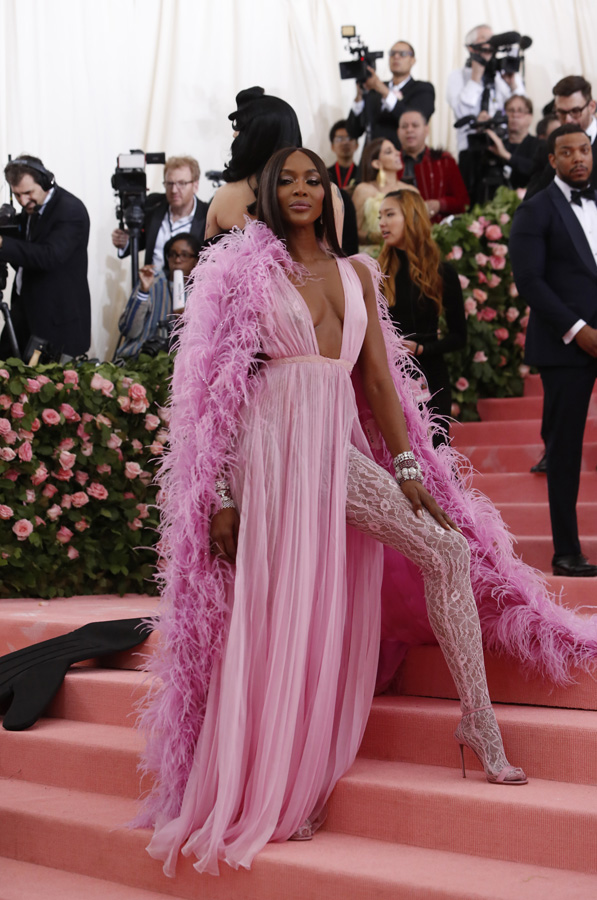MET Gala 2019'da Camp teması vardı