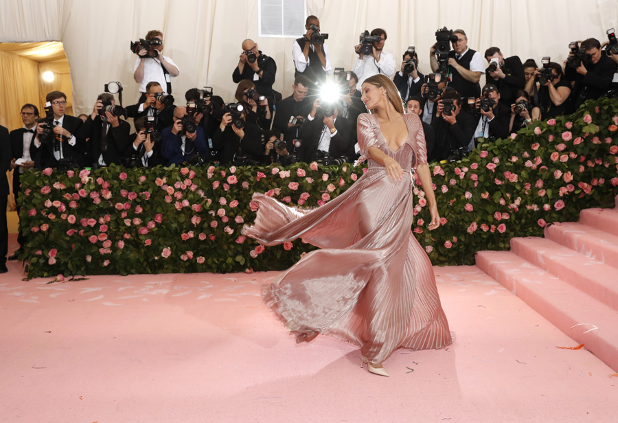 MET Gala 2019'da Camp teması vardı