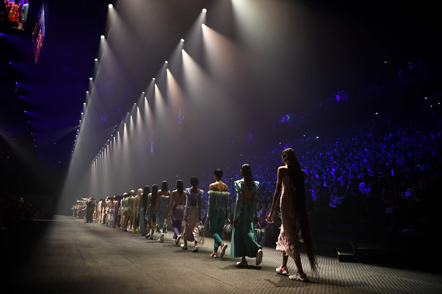 Kenzo Erkek ve Kadın İlkbahar/Yaz 2020 koleksiyonu