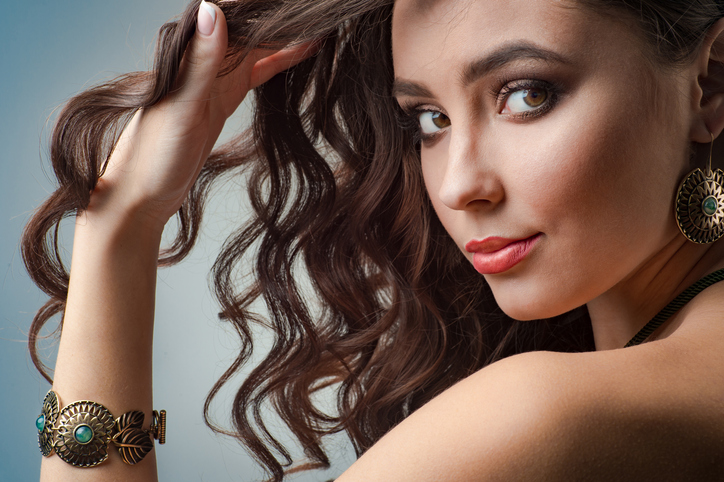 Bronz cilde makyaj nasıl yapılır?