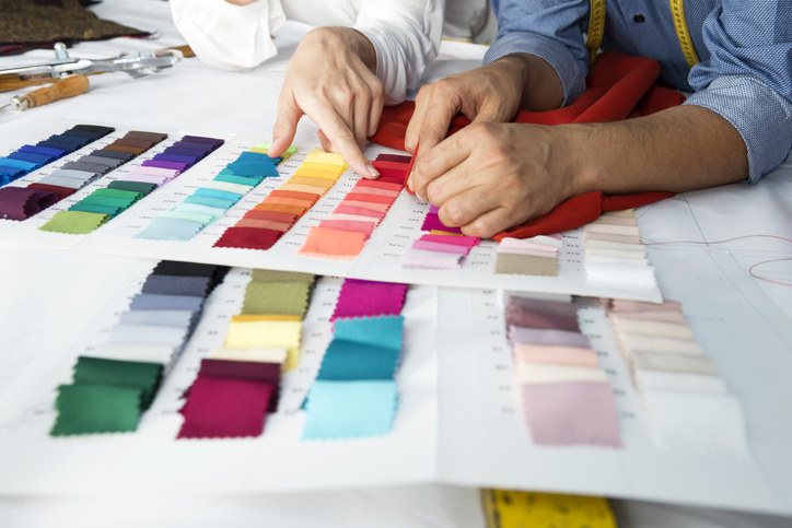 Canlı mercan renginin muhteşem yansımaları