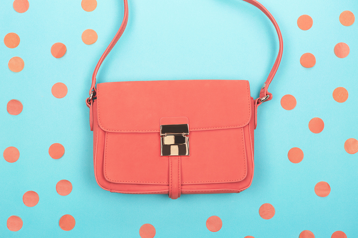 Canlı mercan renginin muhteşem yansımaları