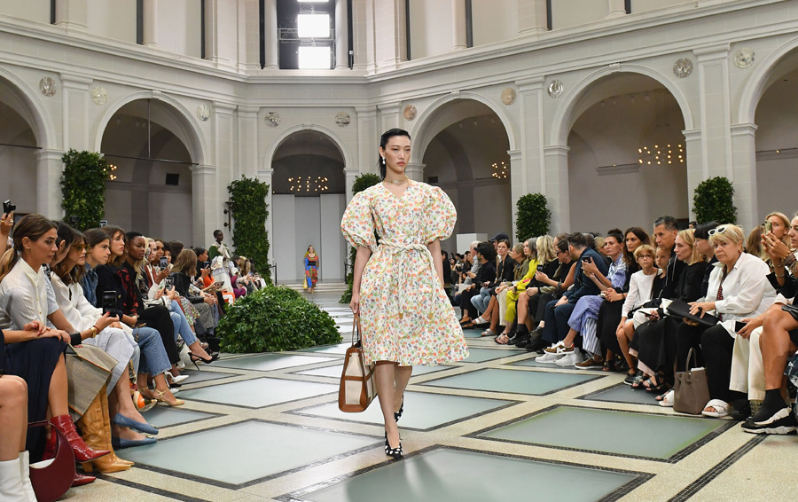 Tory Burch İlkbahar/Yaz 2020 koleksiyonu
