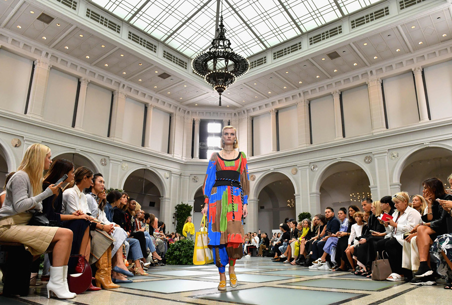 Tory Burch İlkbahar/Yaz 2020 koleksiyonu