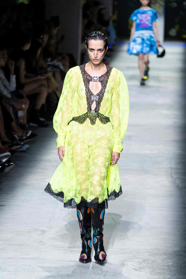 Christopher Kane İlkbahar/Yaz 2020 koleksiyonu