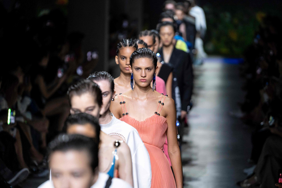 Christopher Kane İlkbahar/Yaz 2020 koleksiyonu