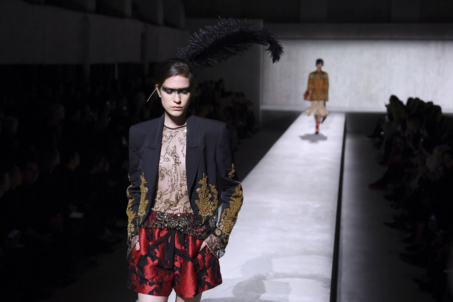 Dries Van Noten İlkbahar/Yaz 2020 koleksiyonu