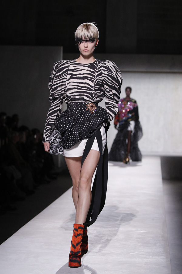 Dries Van Noten İlkbahar/Yaz 2020 koleksiyonu