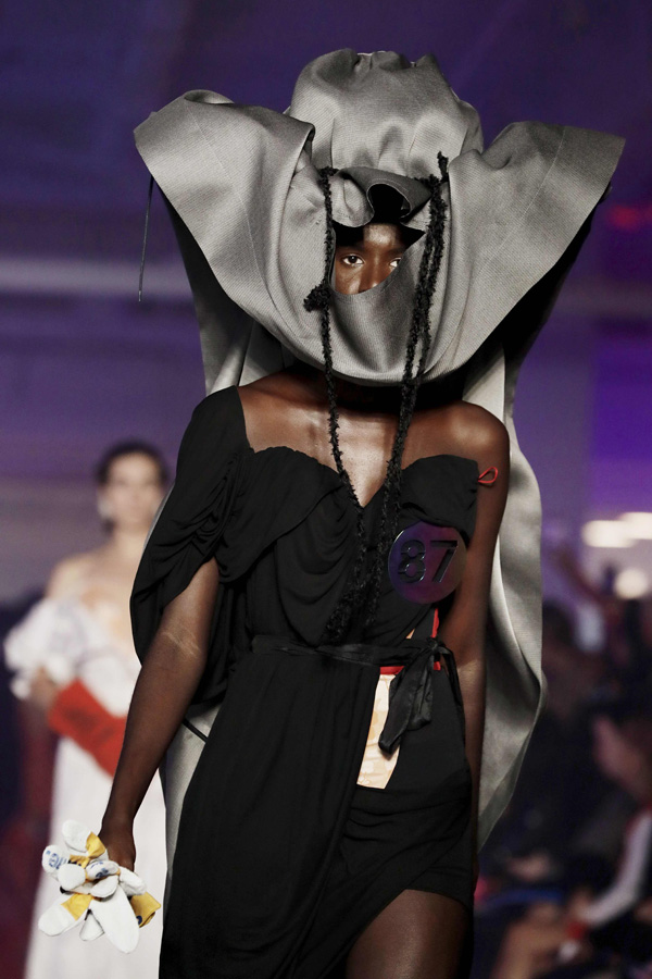 Vivienne Westwood İlkbahar/Yaz 2020 koleksiyonu