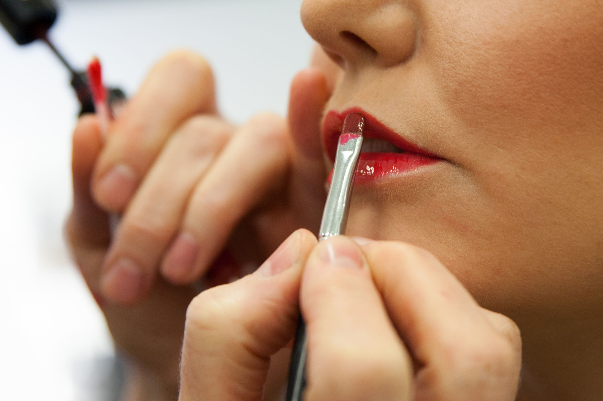 Dolgun dudaklar için 8 doğal öneri