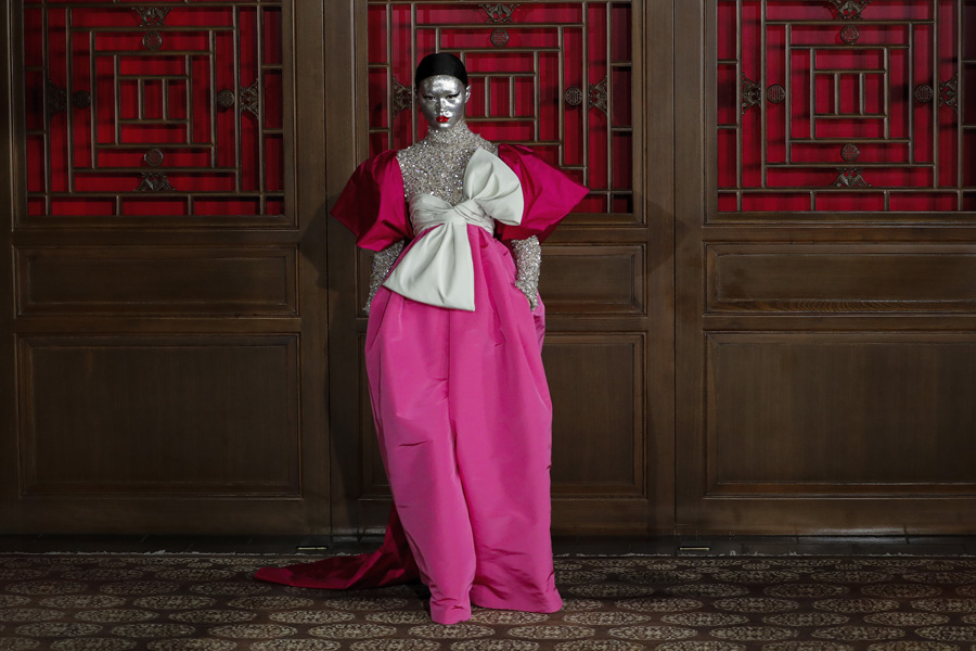 Valentino Haute Couture koleksiyonunu Pekin'de sundu