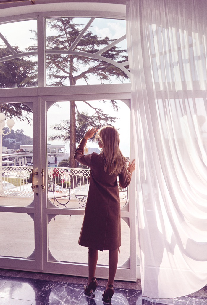 Burcu Esmersoy ile Capri modu