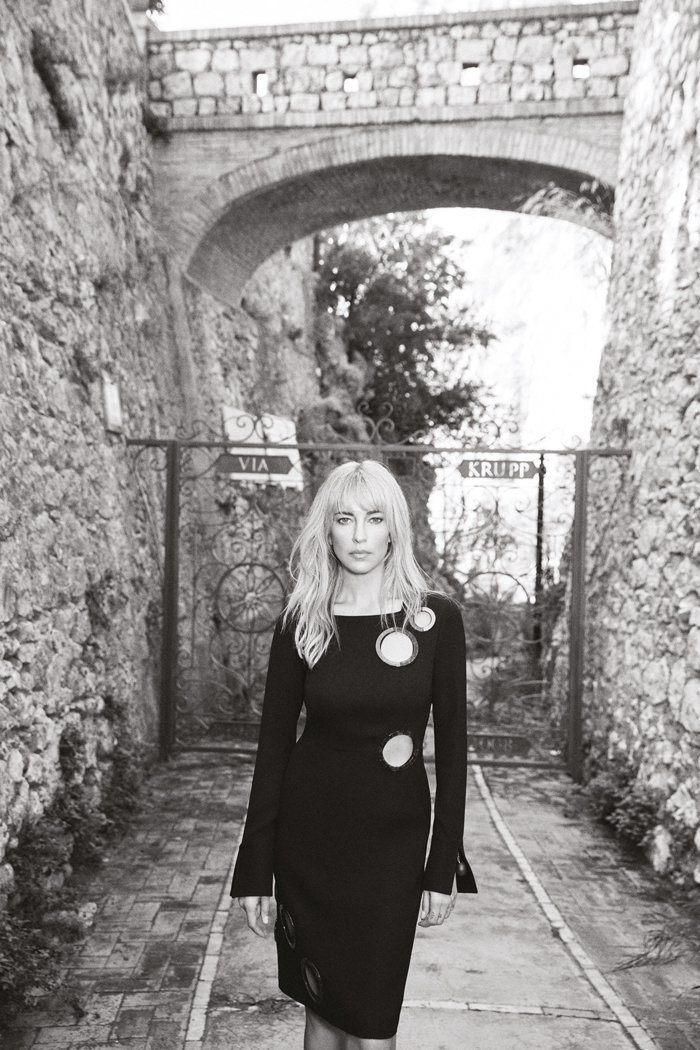 Burcu Esmersoy ile Capri modu