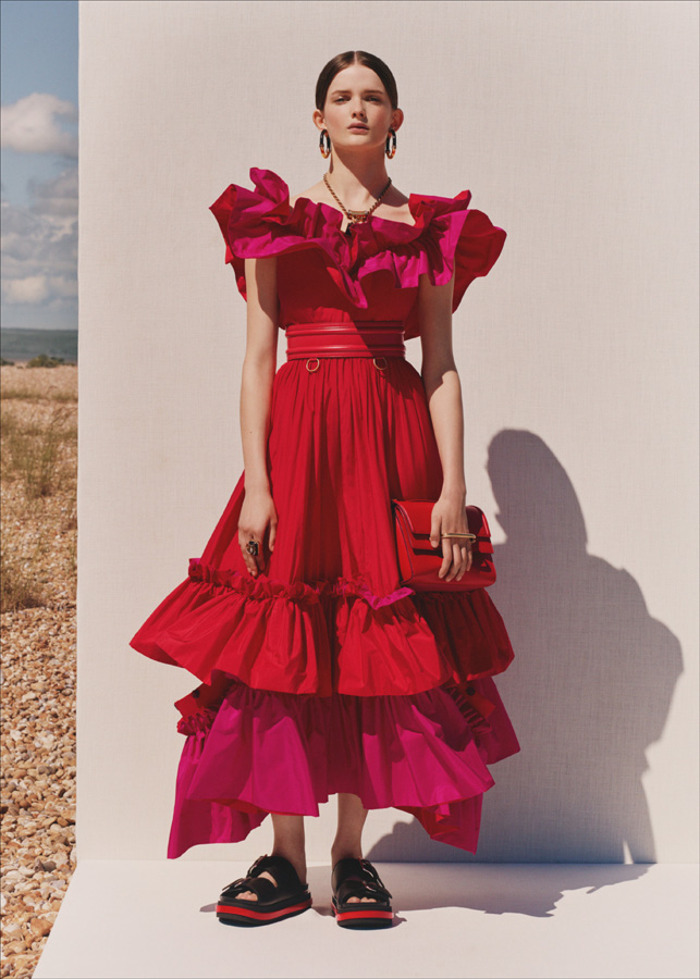 Alexander McQueen'den yeni çanta: Story Bag