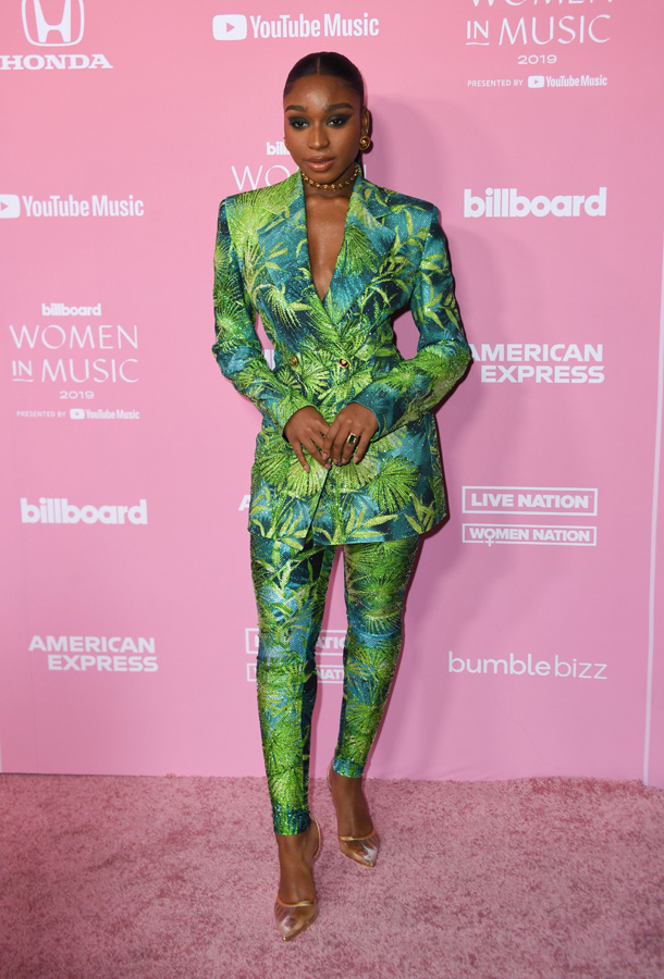 Taylor Swift "On Yılın Kadını" ödülüyle taçlandırıldı