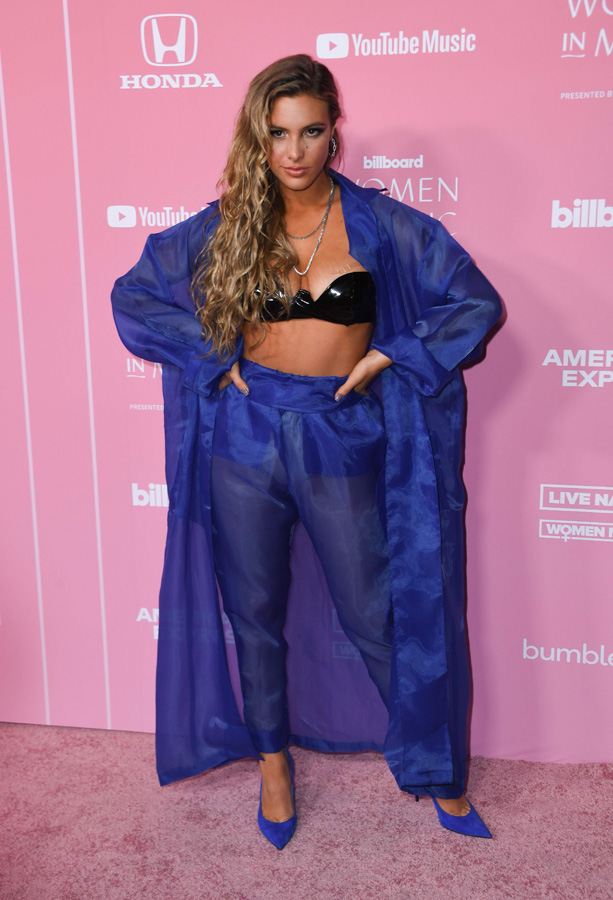 Taylor Swift "On Yılın Kadını" ödülüyle taçlandırıldı