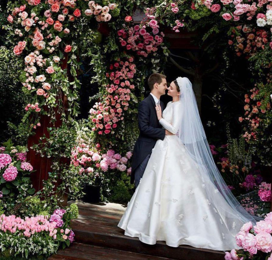 Geçtiğimiz on yılın en ünlü gelinlikleri!