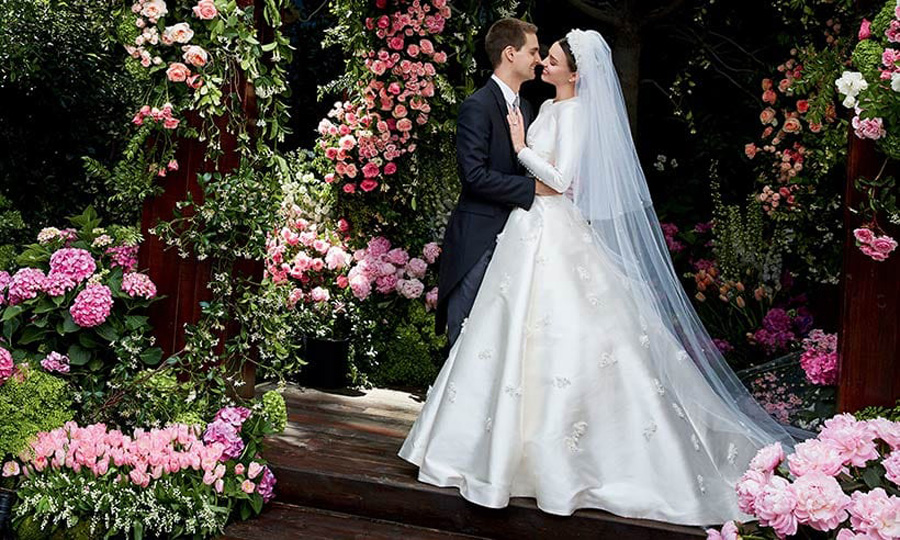 Geçtiğimiz on yılın en ünlü gelinlikleri!