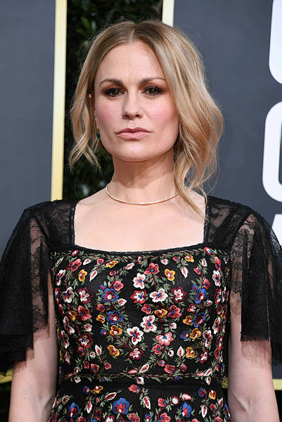 77. Altın Küre Ödülleri Kırmızı Halı Şıklığı