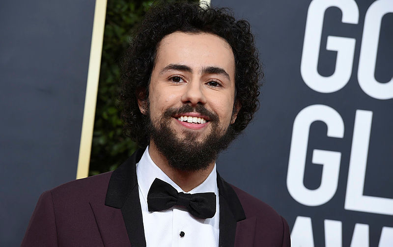 77. Altın Küre Ödülleri Kırmızı Halı Şıklığı