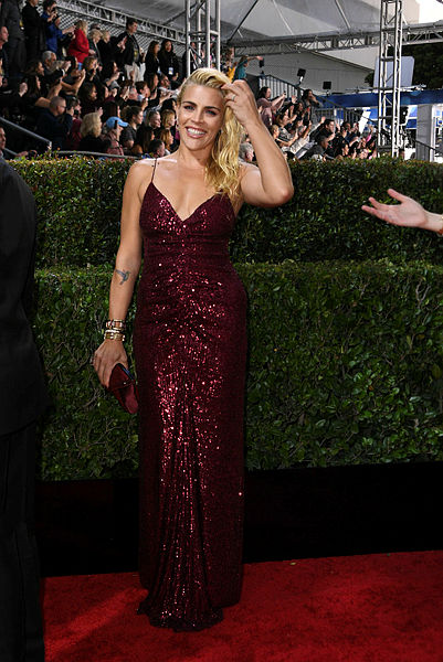 77. Altın Küre Ödülleri Kırmızı Halı Şıklığı