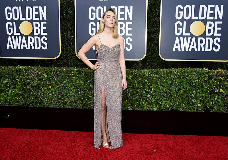 77. Altın Küre Ödülleri Kırmızı Halı Şıklığı