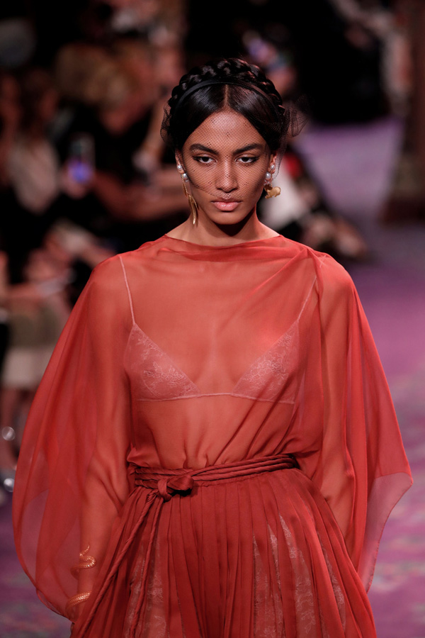 Dior Haute Couture İlkbahar/Yaz 2020-2021
