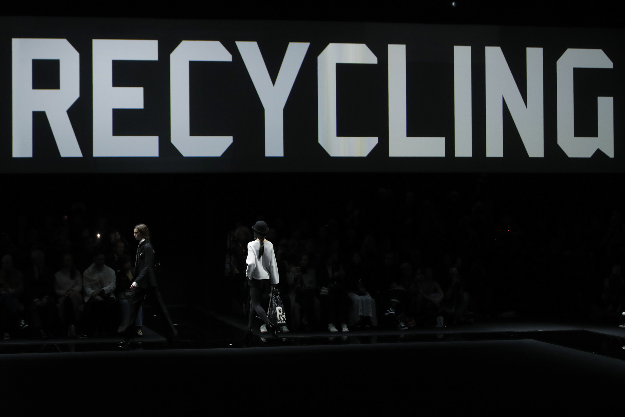 Emporio Armani Sonbahar/Kış 2020 koleksiyonu