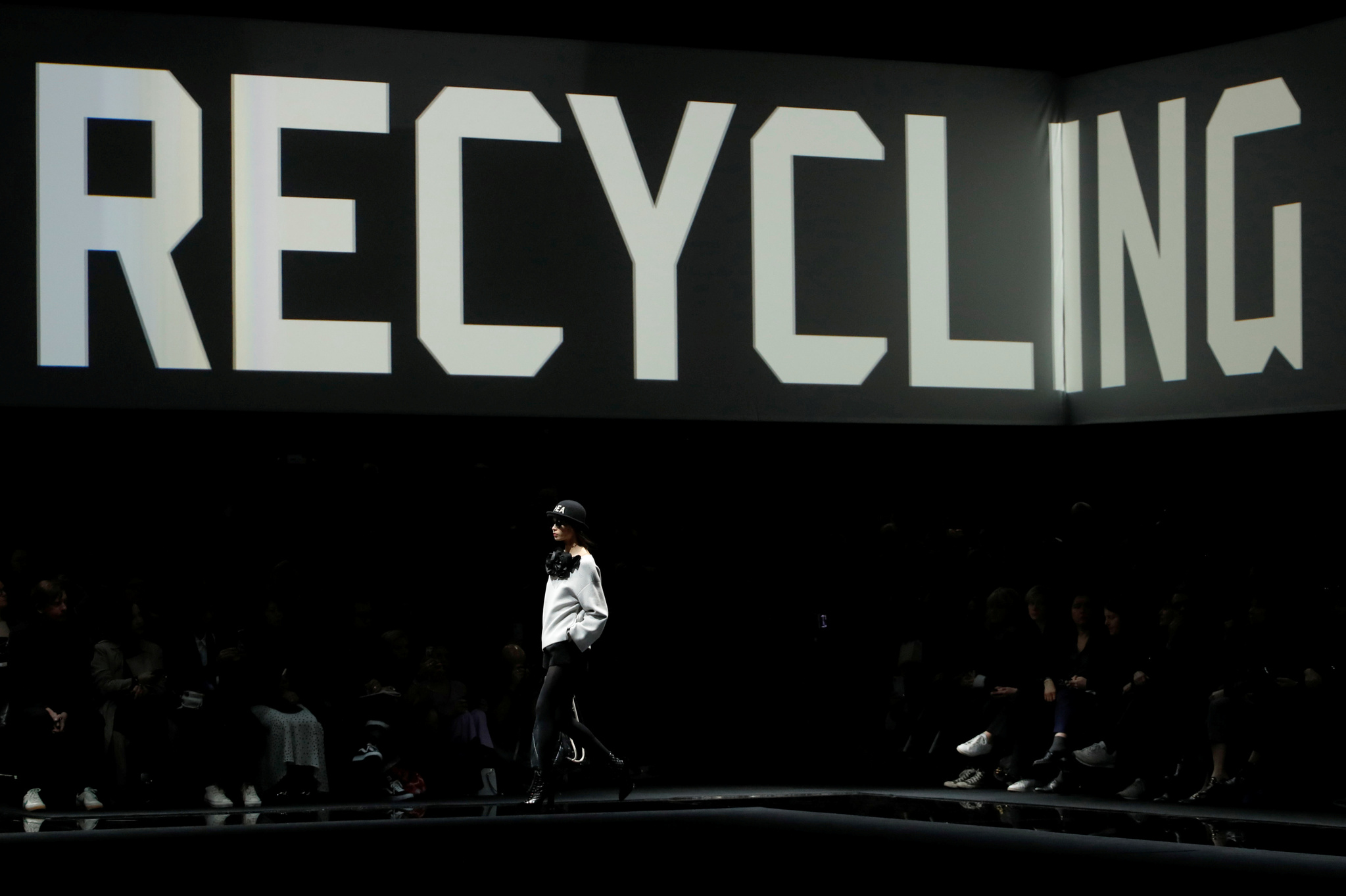 Emporio Armani Sonbahar/Kış 2020 koleksiyonu