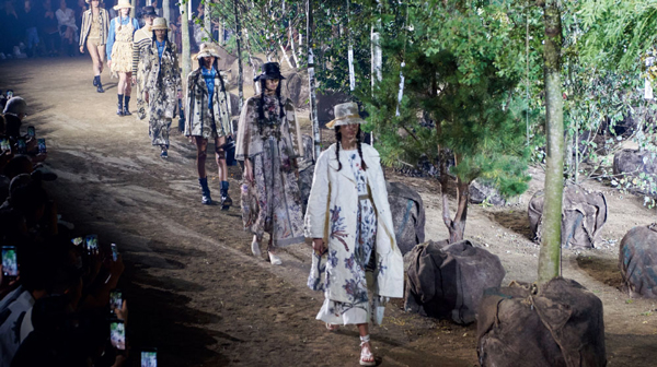 Moda gerçeklerle yüzleşiyor