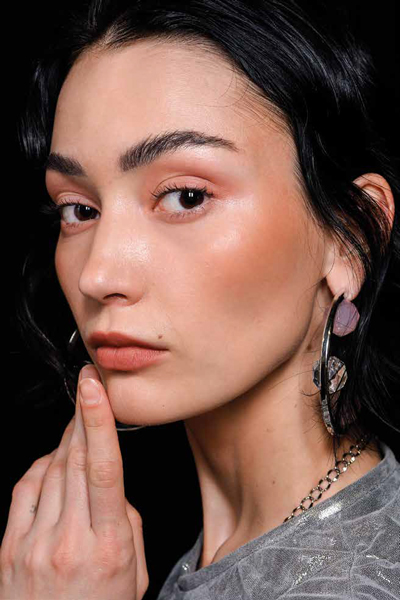 Moda gerçeklerle yüzleşiyor