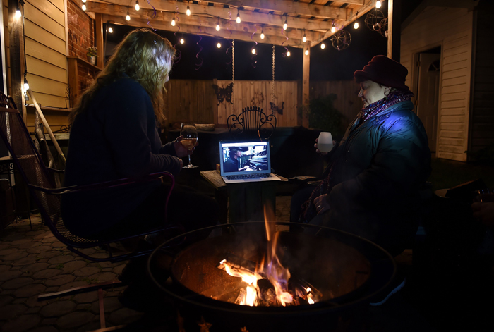 Dünyaca ünlü yıldızlardan 8 saatlik online konser