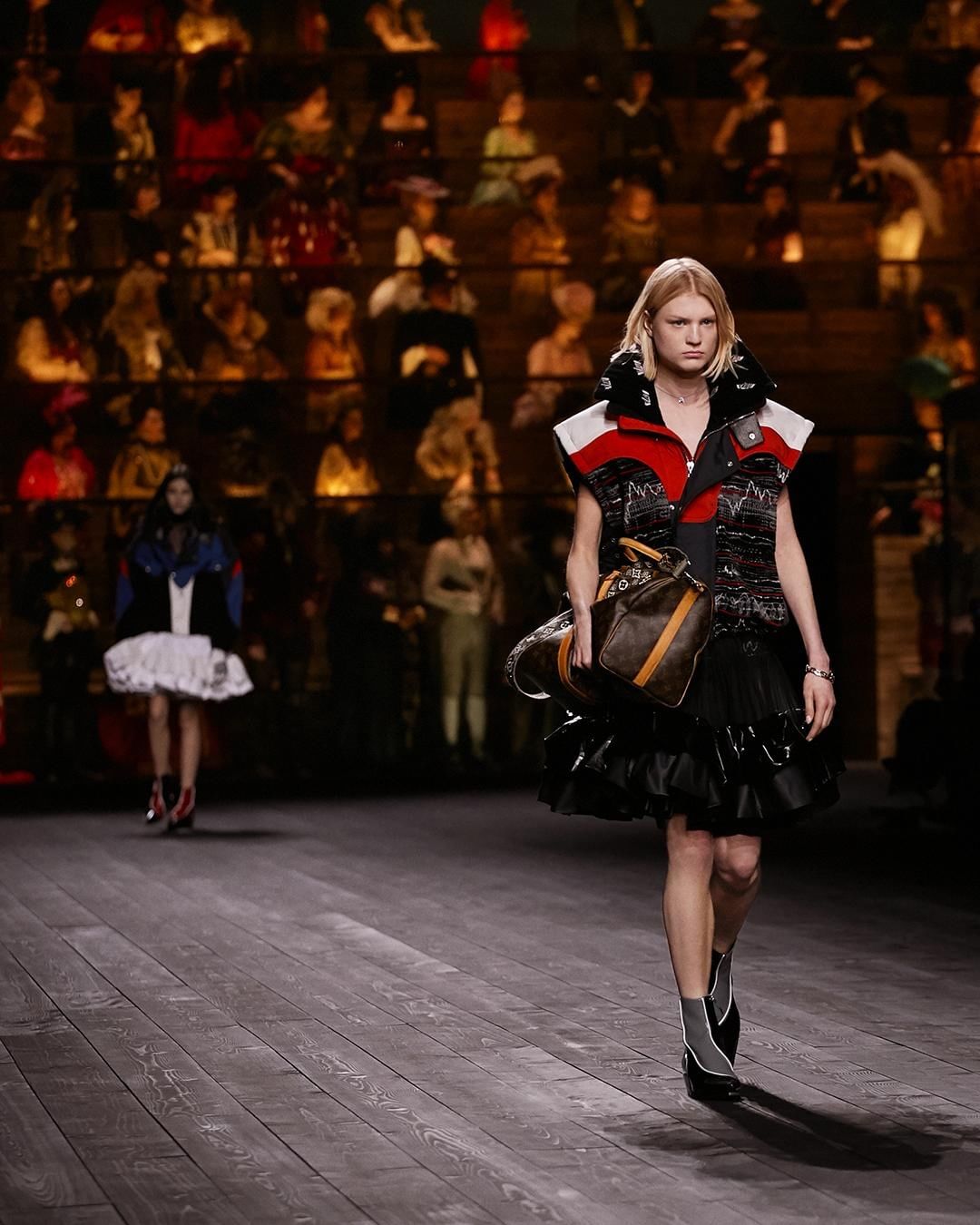 Louis Vuitton'dan lüks spor ekipmanı