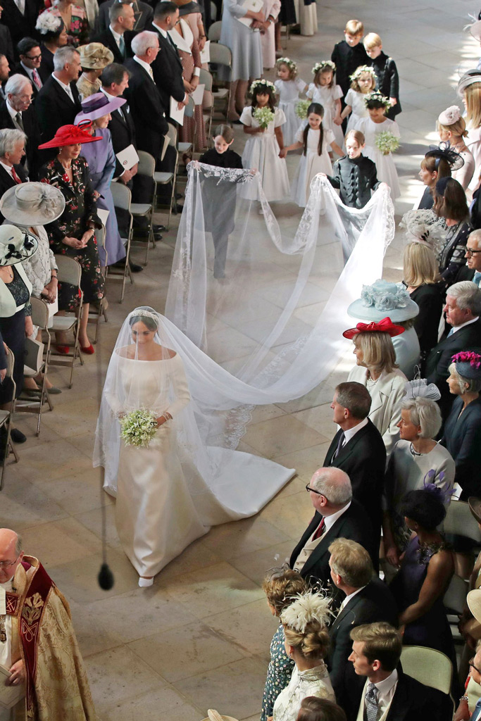 Clare Waight Keller, Meghan Markle'ın gelinliğini anlattı