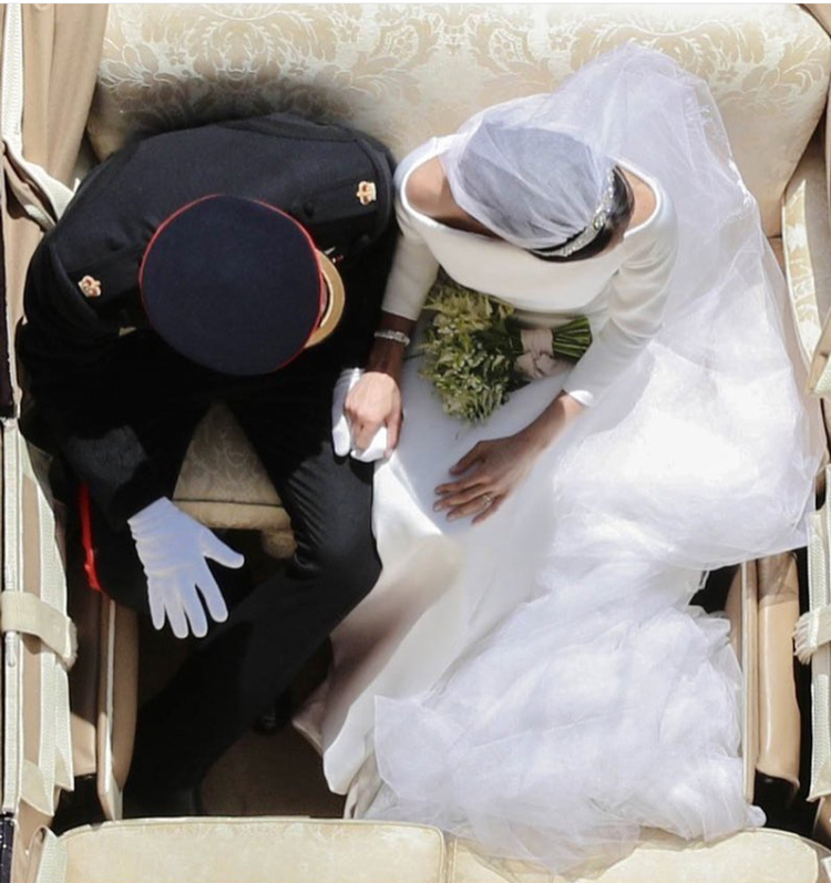 Clare Waight Keller, Meghan Markle'ın gelinliğini anlattı