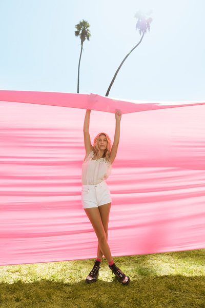 Hailey Bieber ve Jaden Smith, Levis için bir araya geldi
