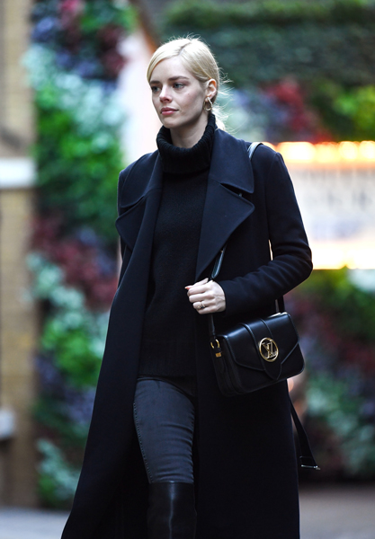 Louis Vuitton'un en yeni çantası "Pont 9" ile tanışın!