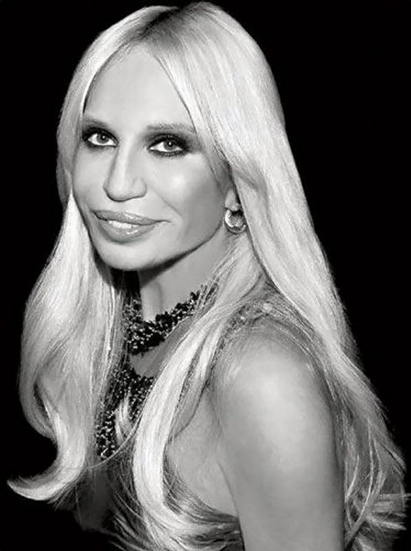 Donatella Versace ile Yeni Dönem ve Son Koleksiyonu Hakkında