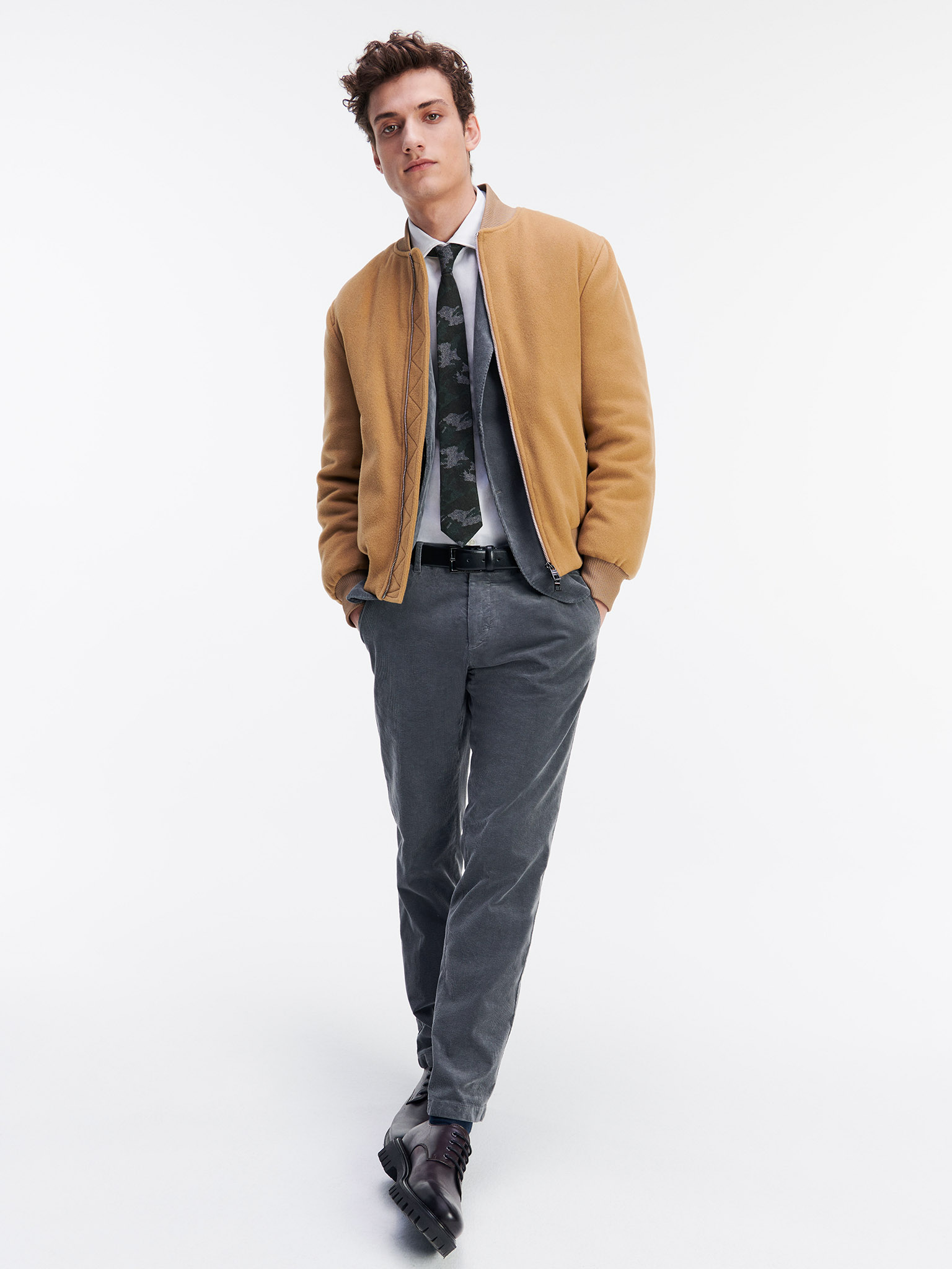 Tommy Hilfiger Sonbahar - Kış Koleksiyonunu Dijital Olarak Tanıttı