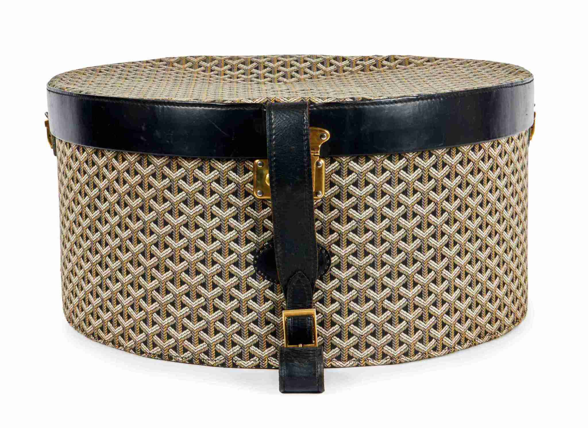 JEANNE MOREAU MÜZAYEDE İLE ANILIYOR